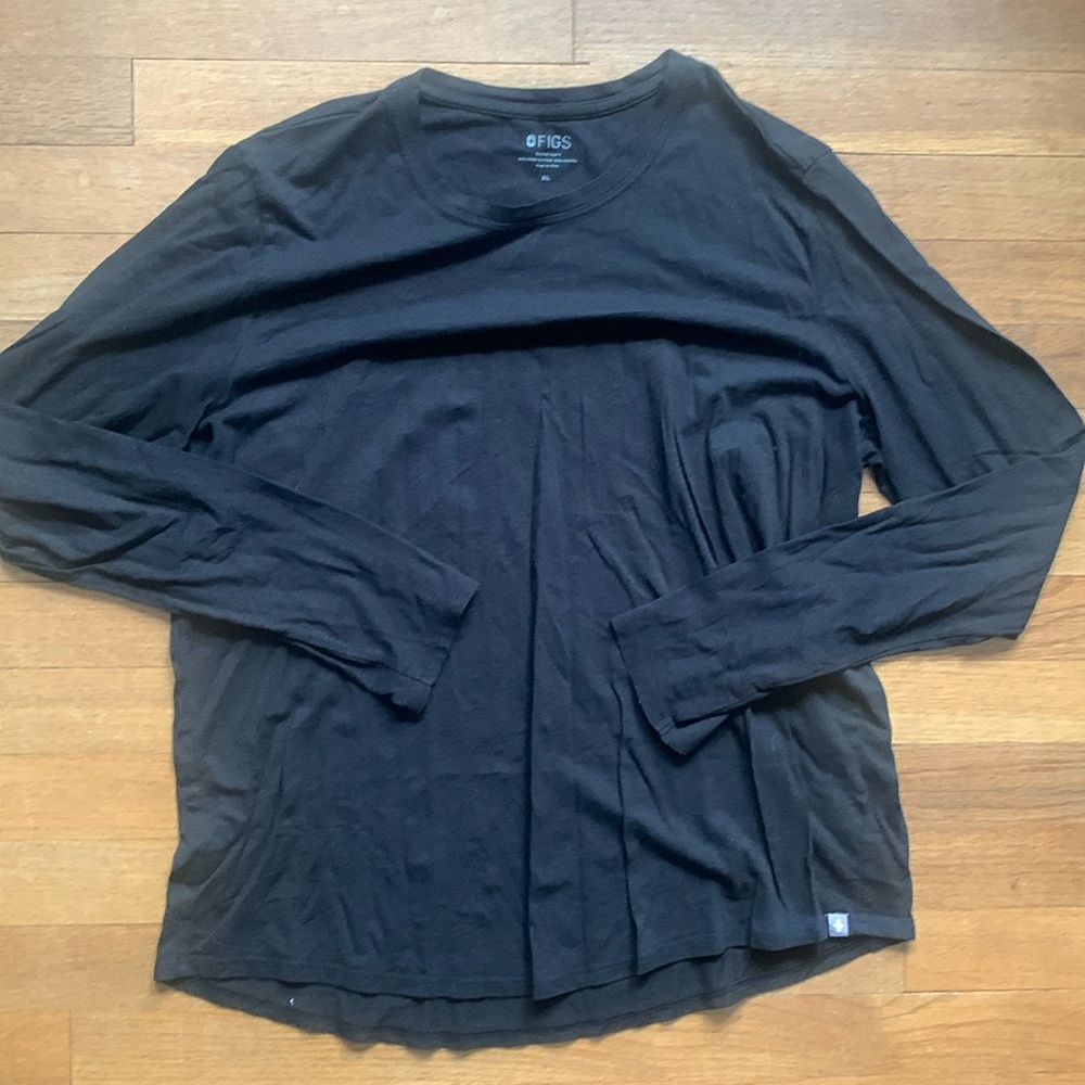 Used Figs black long sleeve